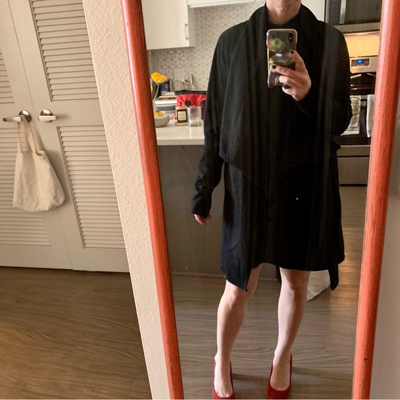 2/$6 🖤 FOREVER 21 Black Cardigan 🖤 - Picture 5 of 11